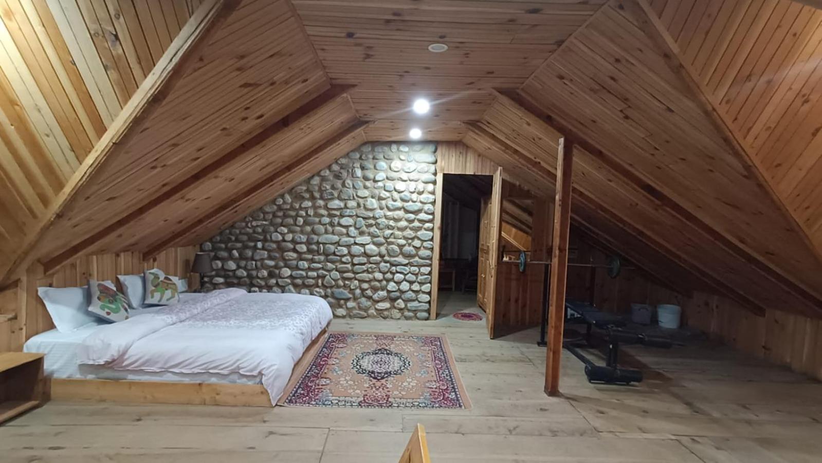 Ishan Log Huts-A Boutique Home Stay Banjār Exterior foto